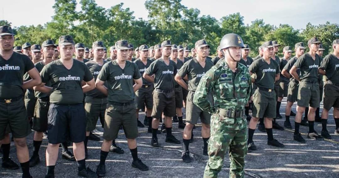 “บิ๊กป้อม” กำชับทุกเหล่าทัพ ดูแลเฝ้าระวังการฝึกทหาร-ตำรวจ ร้อนจัดเสี่ยงโรคฮีทสโตรก