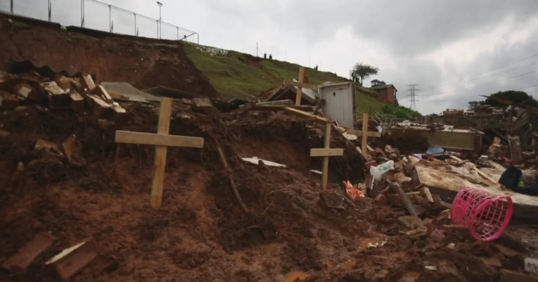 แอฟริกาใต้ น้ำท่วม-โคลนถล่ม เสียชีวิตแล้ว 60 ราย