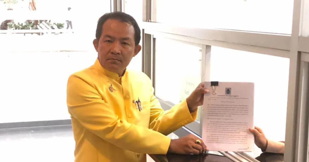 “ศรีสุวรรณ” ยื่น กกต. 11 อนาคตใหม่ถือหุ้นสื่อ – “คารม” จ่อฟ้องกลับ