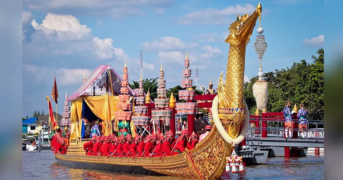 วันนี้เปิดให้ชมการซ้อมเรือพระที่นั่งสุพรรณหงส์ ในงานพระราชพิธีบรมราชาภิเษก