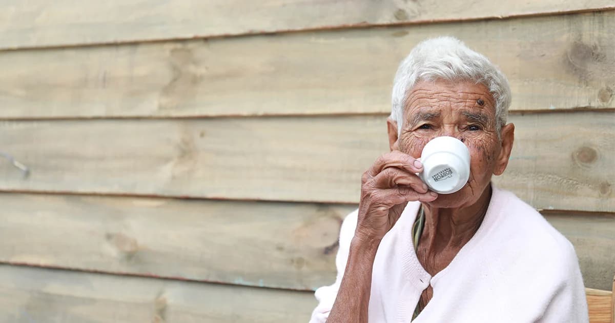 เตือนผู้สูงอายุเสี่ยงภาวะขาดน้ำ แนะจิบน้ำบ่อยสม่ำเสมอ