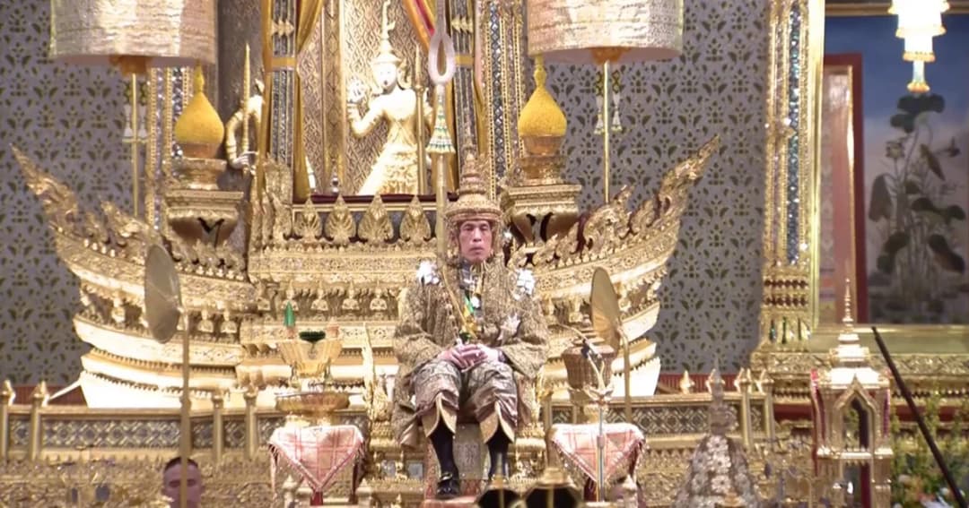 เสด็จออกมหาสมาคม ขอทุกคนยึดประโยชน์ความมั่นคงของชาติ ความร่มเย็นของประชาชน