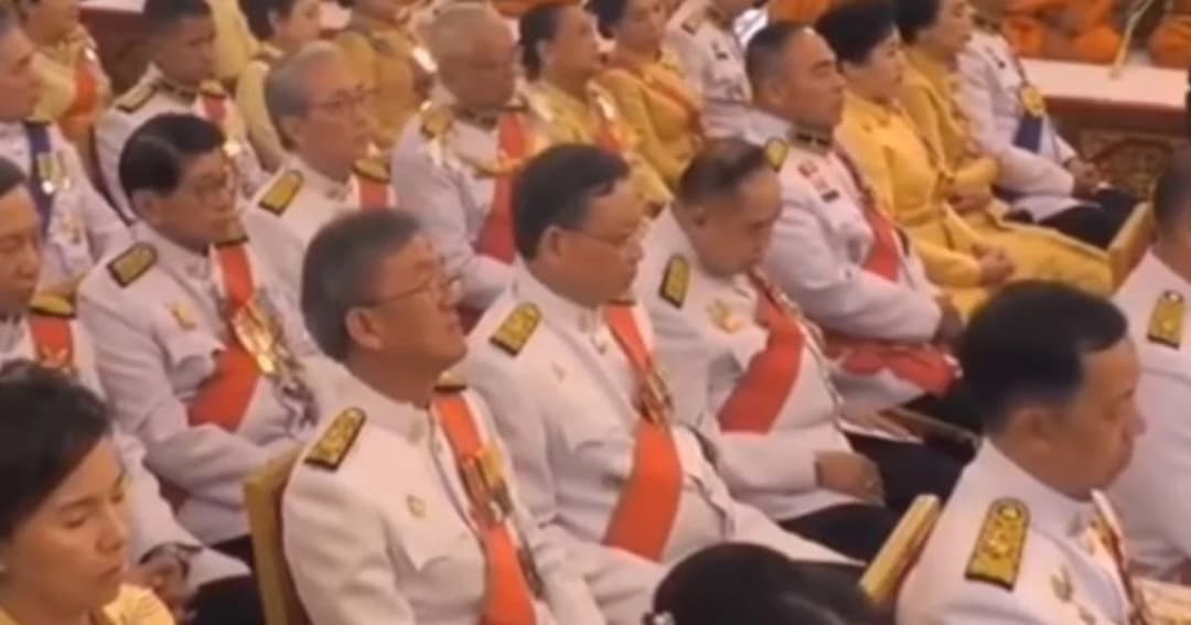 ทีมงาน “พล.อ.ประวิตร” ส่งคลิปแจงไม่ได้นั่งหลับ