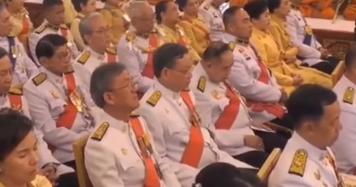 ทีมงาน “พล.อ.ประวิตร” ส่งคลิปแจงไม่ได้นั่งหลับ