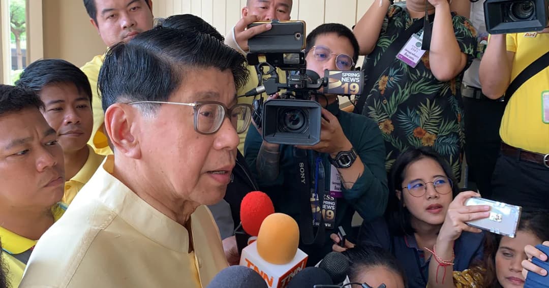 “วิษณุ” แนะ กกต.ถ้าสูตรปาร์ตี้ลิสต์ไม่ตรงศาล รธน. ให้เลื่อนเวลาประกาศผล