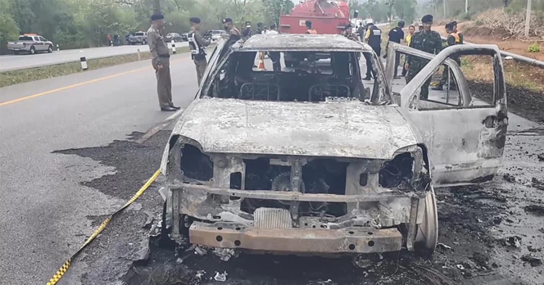 เผารถ พร้อมยาบ้ากว่าล้านเม็ด หนีเข้าป่า ! ตร.รวบภรรยา เร่งไล่ล่าสามี