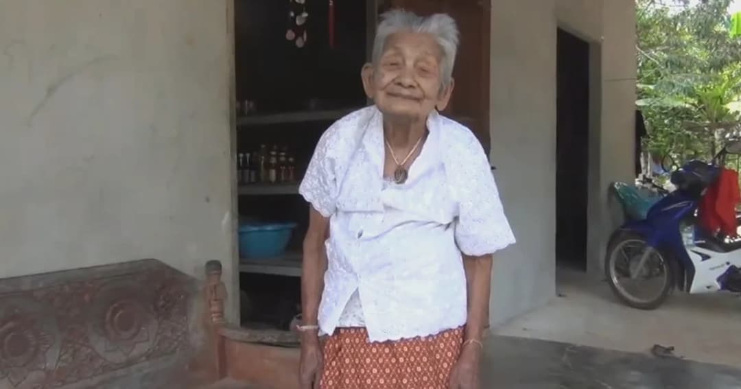ยายทวด 6 แผ่นดิน อายุ 112 ปี ชาวกระบี่ เผยเคล็ดลับอยู่ยืนยาว