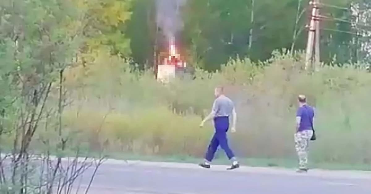 อุทาหรณ์! สาวรัสเซียปีนหม้อแปลง ถ่ายเซลฟี่ถูกไฟช็อตเกรียม