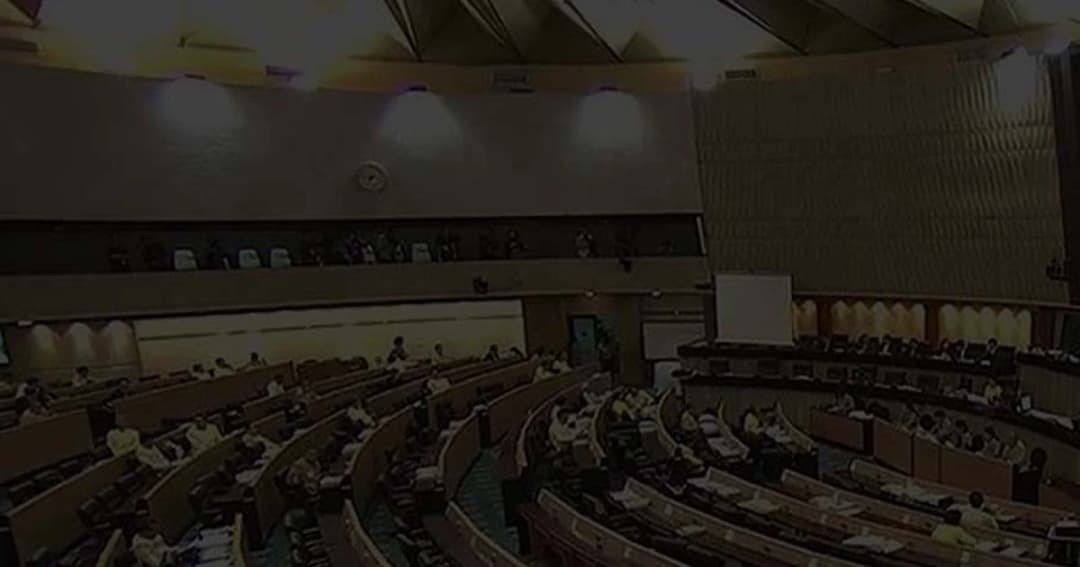 เช็คชื่อ “พี่-น้อง” ส.ว.-พลังประชารัฐ-ประชาธิปัตย์