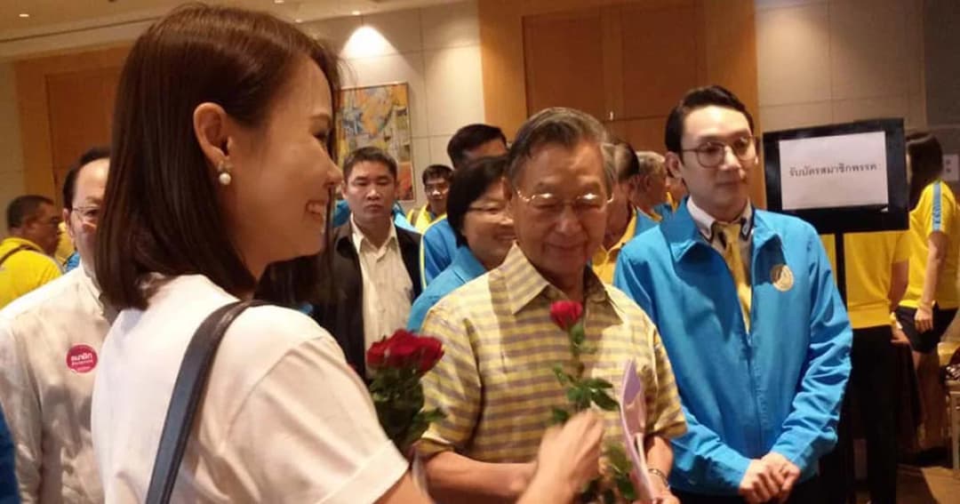 โบว์ อยากเลือกตั้ง จี้ปชป. หยุด 250 ส.ว. หนุน “บิ๊กตู่” นั่งนายกฯ