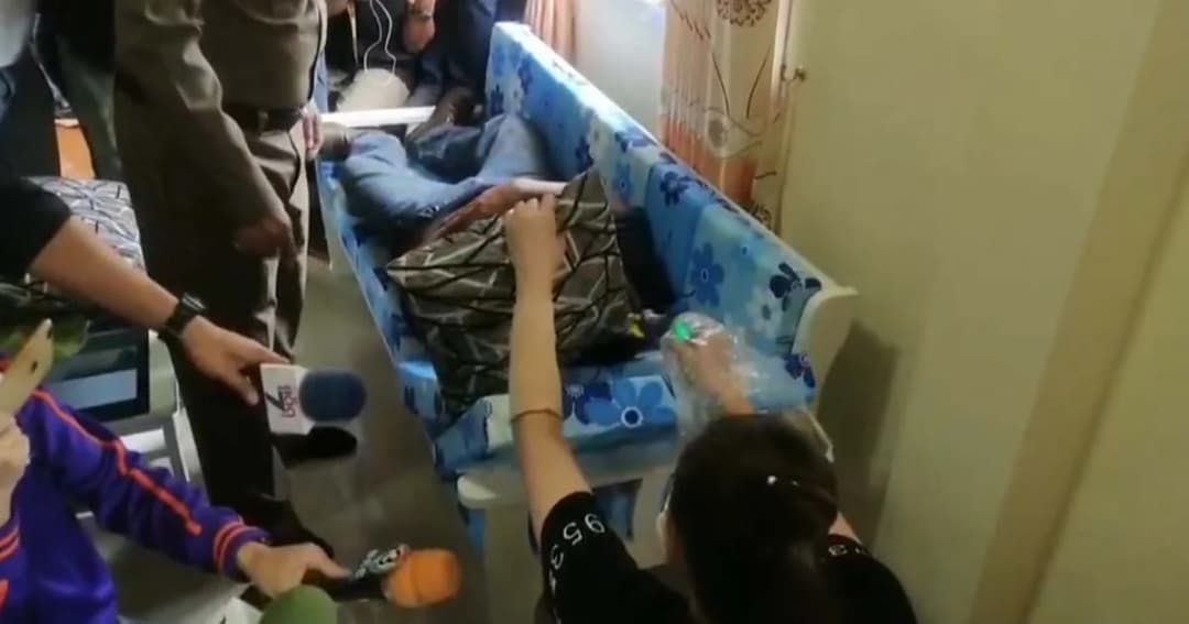 ทำแผนฆ่า อบต.เย๋ ยิง 2 นัดแรกไม่ออก ก่อนลั่นไกยิงนัดที่ 3 ผ่านหมอน