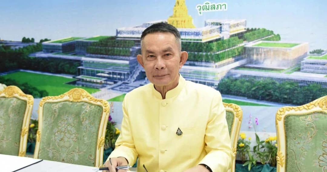 “พล.อ.ปรีชา จันทร์โอชา” น้อง “บิ๊กตู่” รายงานตัวเป็น ส.ว. แล้ว