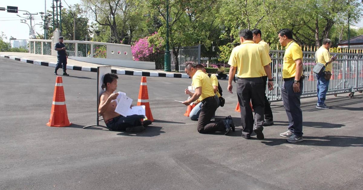 ชายบุกทำเนียบใช้มีดจี้คอตัวเอง ขอความเป็นธรรมอ้างทหารเป็นชู้กับภรรยา