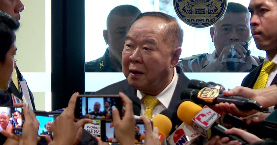 “บิ๊กป้อม” ปัดดอดหารือจัดทัพรัฐบาลใหม่ ยิ้มรับ “ปู่ชัย ชิดชอบ” หนุนคุมกลาโหมต่อ