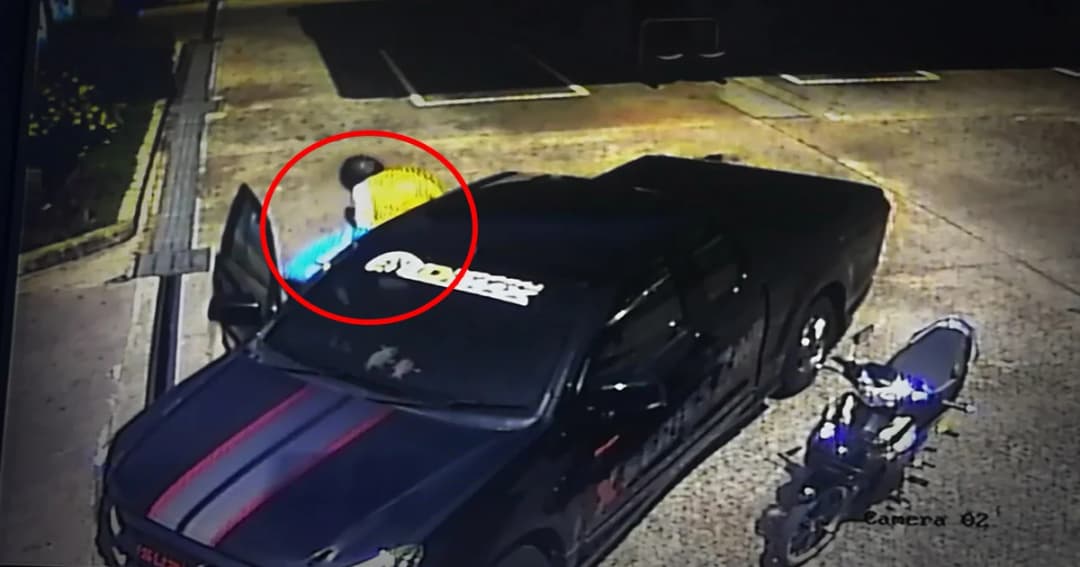 วิน จยย. ฉุนเด็กปั๊มไม่ให้แซงคิว คว้ามีดไล่แทง