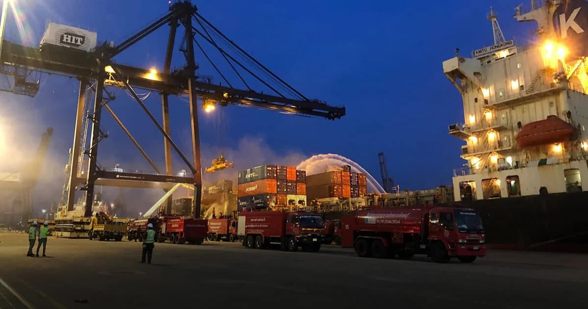 ผอ.ท่าเรือแหลมฉบัง เผยเจ็บพุ่ง 150 ราย ไฟไหม้ตู้สินค้า ยันเป็นสารเคมีส่วนผสมผงฟอกขาว