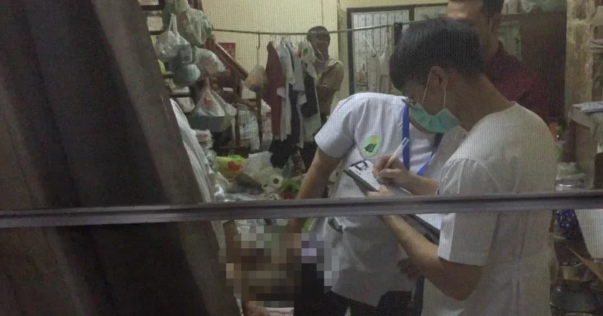 สลด! พบ 2 ศพ เสียชีวิตในบ้านย่านเพชรเกษม คาดน้องล้ม-พี่อดอาหาร