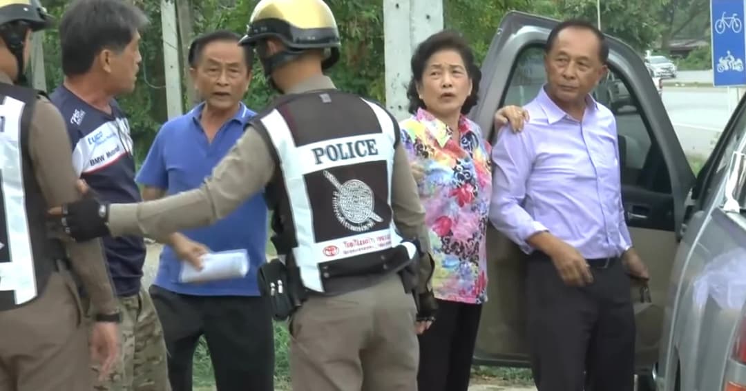 ตระกูลก๋วยเตี๋ยวดังเมืองพะเยาแจ้งความกันเอง แบ่งมรดกพันล้านไม่ลงตัว