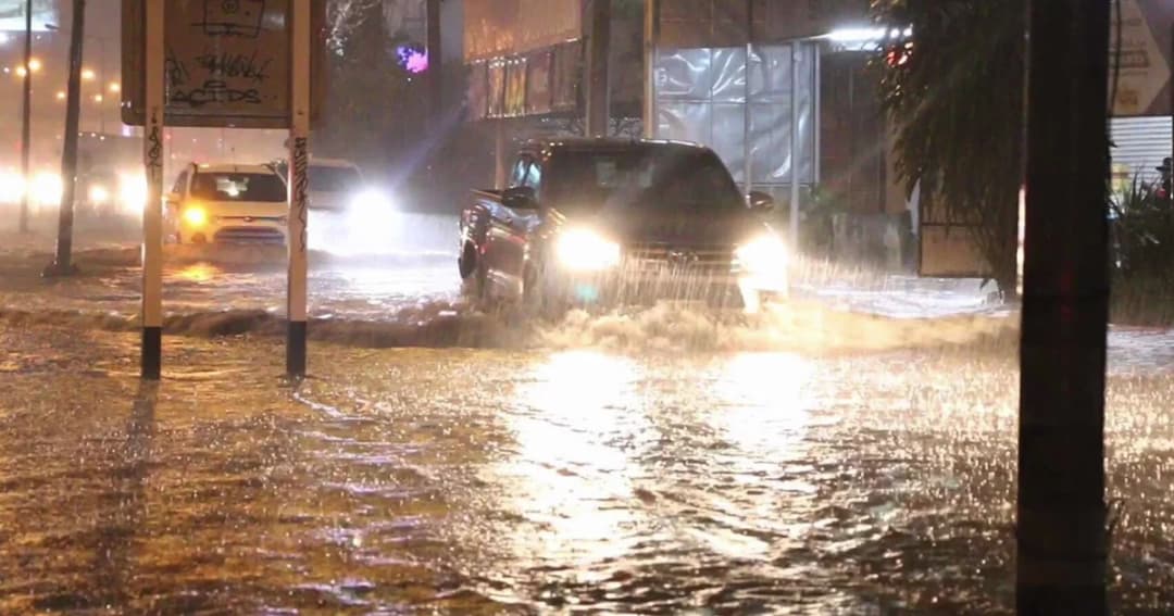 อุตุฯ เตือนฉบับที่ 14 ฝนตกหนัก 39 จังหวัด เสี่ยงน้ำท่วมฉับพลัน น้ำป่าไหลหลาก