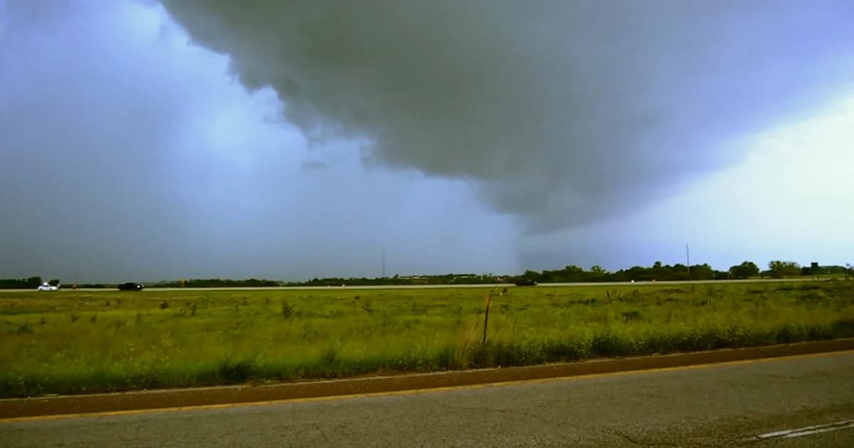 “ทอร์นาโด-น้ำท่วม” ถล่มสหรัฐฯ ดับ 15 เจ็บ 130