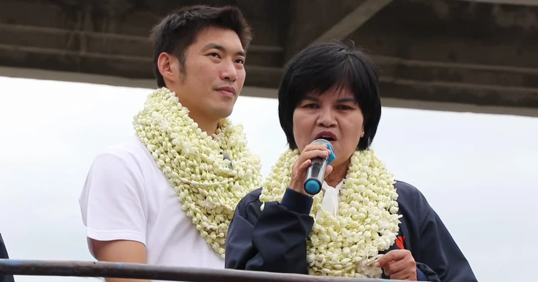 ‘ธนาธร’ ควง ‘ศรีนวล’ ขอบคุณชาวเชียงใหม่เทคะแนนให้กว่า 7.5 หมื่น