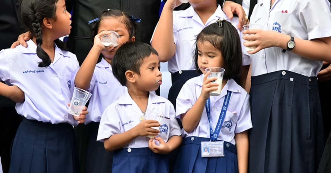 ตั้งเป้าปี 63 คนไทยดื่มนมมากขึ้น 25 ลิตรต่อคนต่อปี