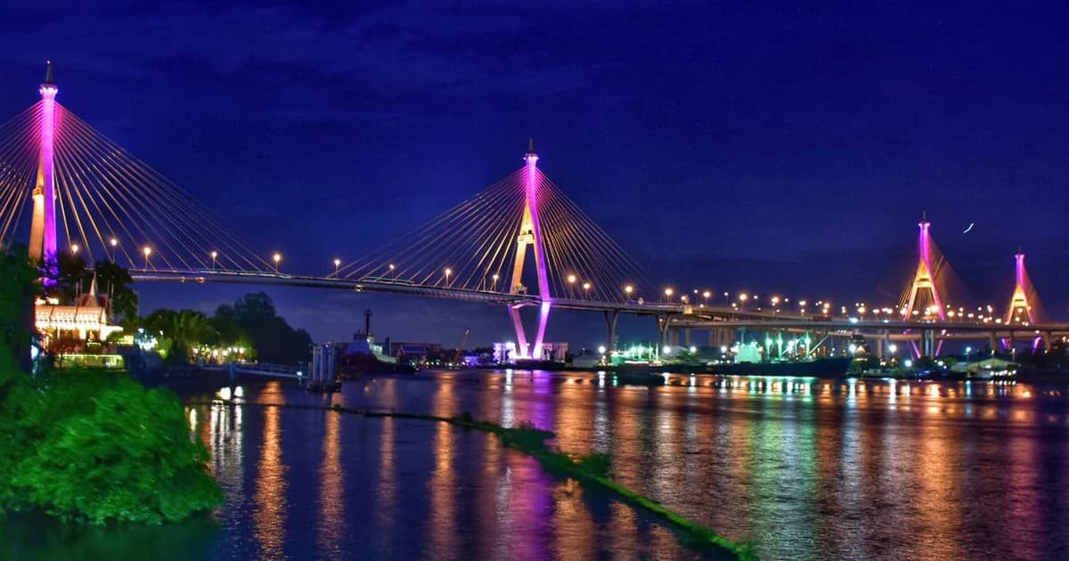 เฉลิมพระเกียรติ “สมเด็จพระราชินี” ประดับไฟสีม่วง-เหลือง 13 สะพานข้ามแม่น้ำเจ้าพระยา