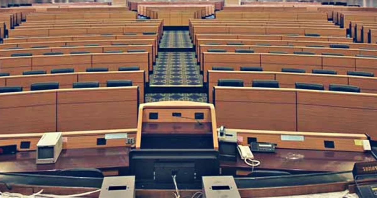 พรรคสามัญชน ชี้ การให้ ส.ว.เลือกนายกฯ จะกลายเป็นระเบิดเวลา เขย่าสังคมไทย