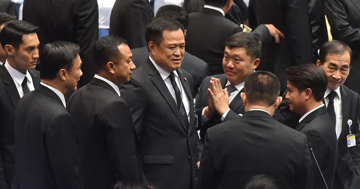 เปิดข้อกฎหมาย ถูกพรรคไล่ยังเป็น ส.ส. แต่ลาออกเองสถานภาพสิ้นสุดทันที