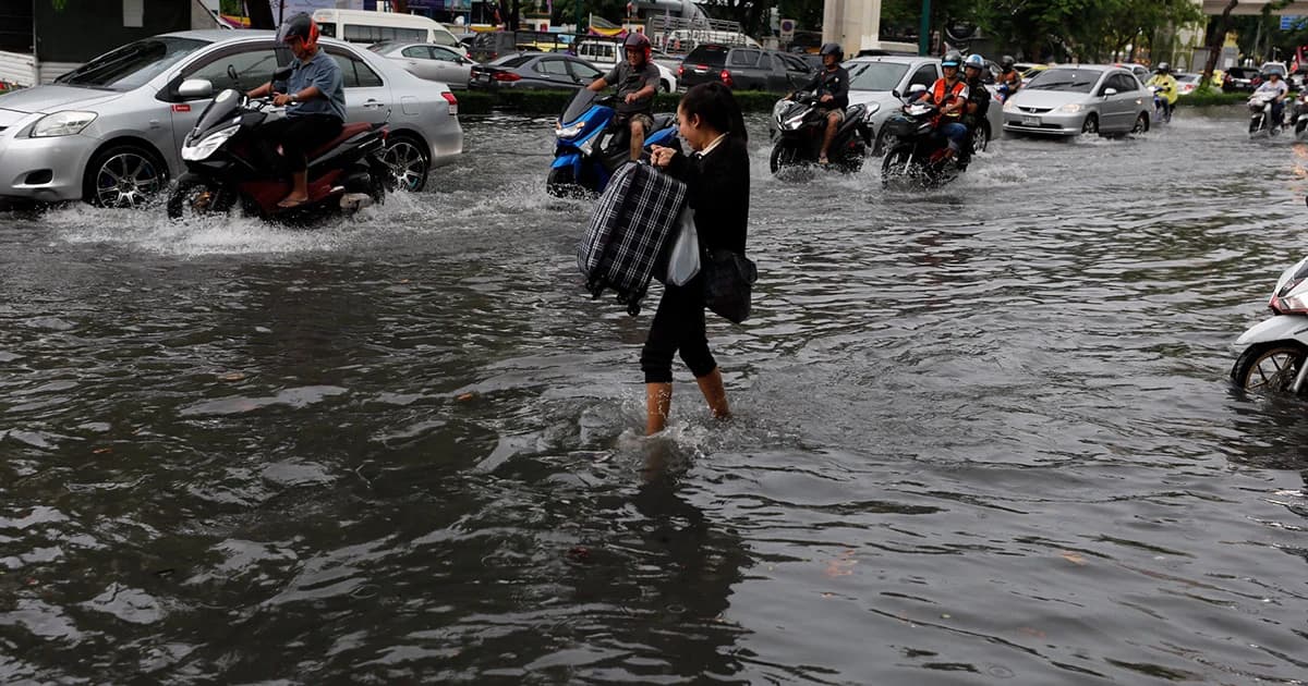 อุตุฯ เตือน ฝนถล่มกรุง 70% ของพื้นที่ ตลอด 24 ชม. ตั้งแต่ 17.00 น.วันนี้เป็นต้นไป