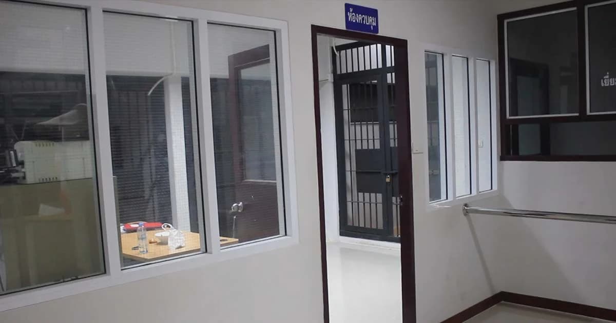 ผู้ต้องหาฉ้อโกงหลบหนีจากห้องขัง จ.ชุมพร คาดสิบเวรมีเอี่ยว