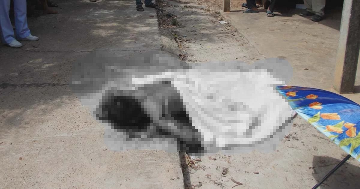 หลานโหด! ปู่พูดไม่เข้าหูคว้ามีดปังตอฟันคอดับ จ.อำนาจเจริญ