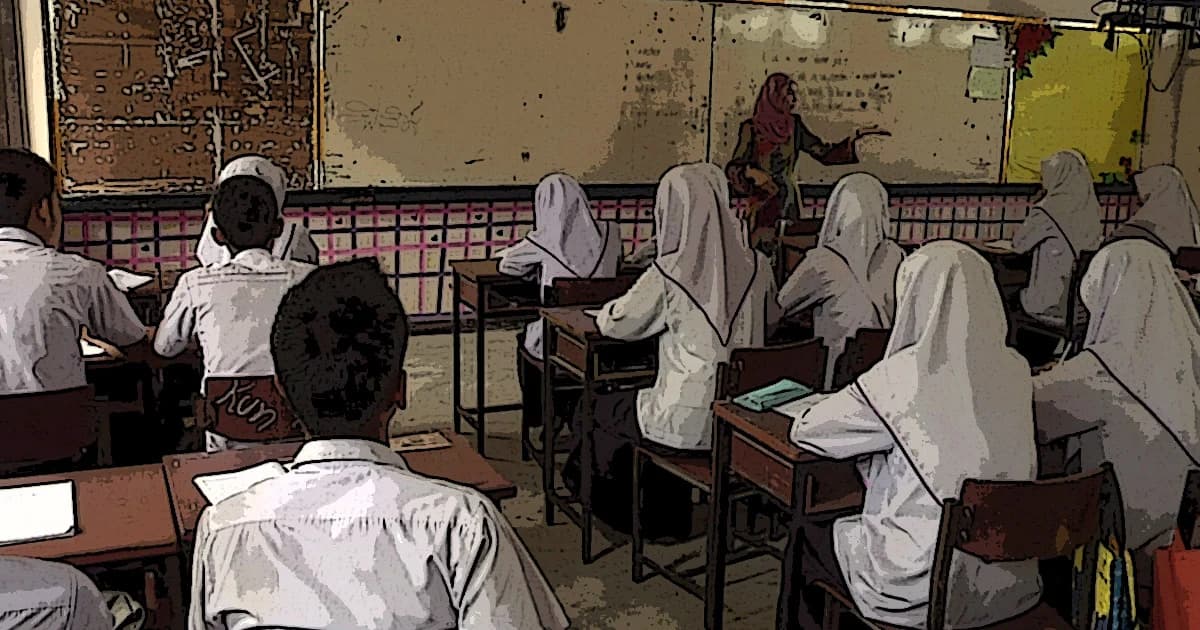 นักวิชาการชายแดนใต้ เสนอ “ครม.ประยุทธ์” ลงพื้นที่แก้เศรษฐกิจ-การศึกษา