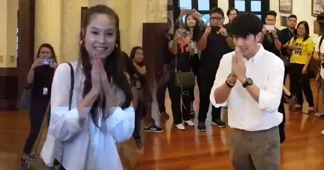 13 ดาราดัง ทยอยรับทราบข้อหา “รีวิวเมจิกสกิน” ตามหมายเรียกในวันแรก