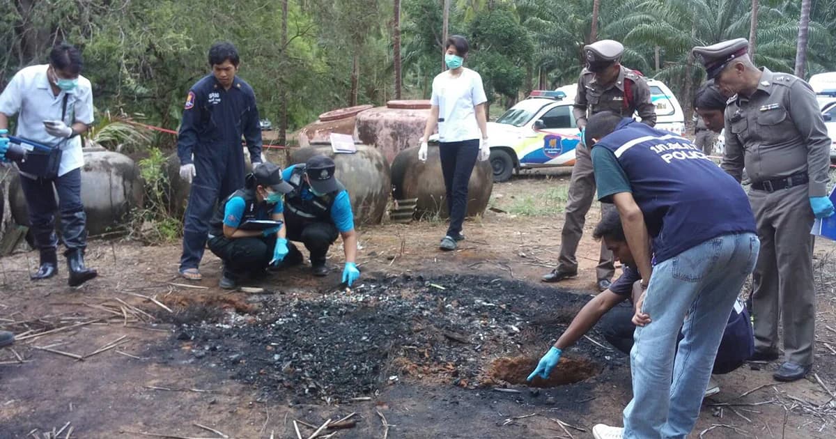 เจ้าของบ้านผงะ! พบเถ้ากระดูกคนถูกเผาหน้าบ้าน