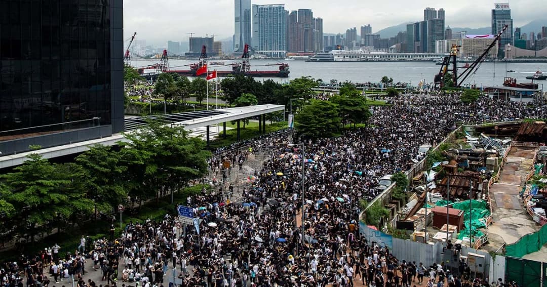 บริษัทในฮ่องกง เตรียมหยุดงาน ให้พนักงานร่วมชุมนุมวันนี้