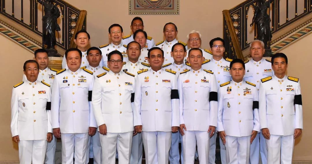 Updateโผครม. “หม่อมเต่า” ซิวเก้าอี้รมว.ต่างประเทศ-พปชร.นัด 12 พรรคร่วมเคลียร์เก้าอี้รมต.วันนี้