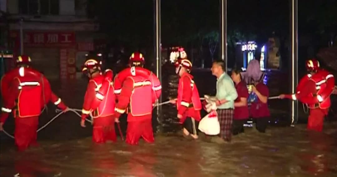 น้ำท่วมใหญ่ทางตอนใต้ของจีน เบื้องต้นเสียชีวิตแล้วกว่า 49 ราย