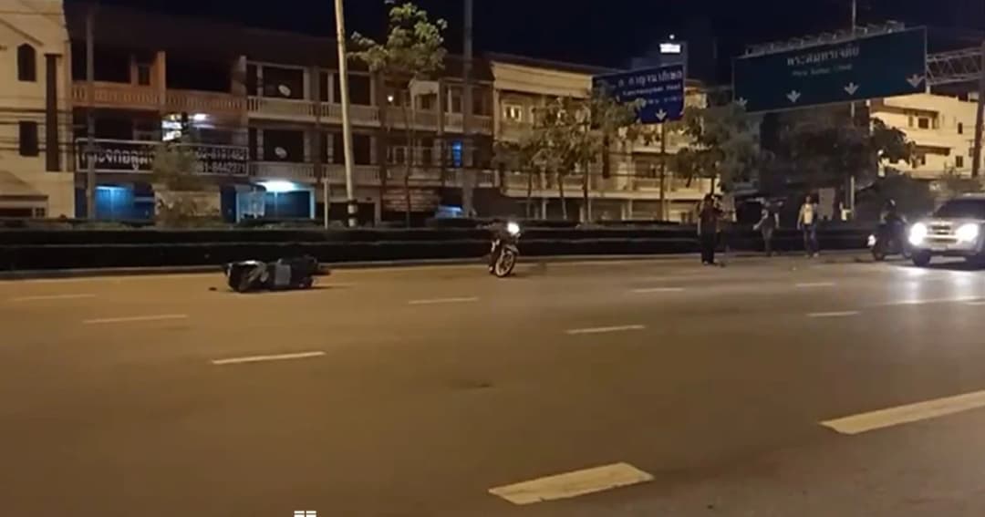 วัยรุ่นพระประแดง ใช้อาวุธมีดปืนไล่ทำร้ายกันกลางถนนมีผู้บาดเจ็บ 2 คน