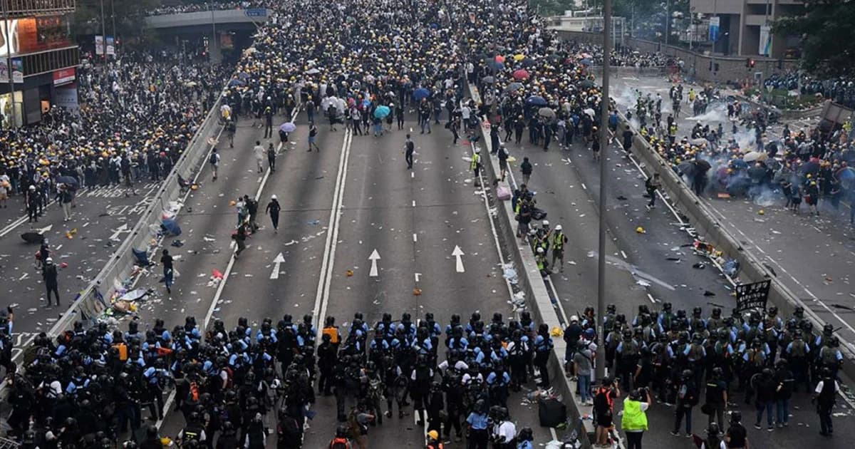 ส่อเดือดอีกรอบ! เตือนคนไทยในฮ่องกง หลีกเลี่ยงพื้นที่ชุมนุมประท้วง 3 จุดสำคัญ