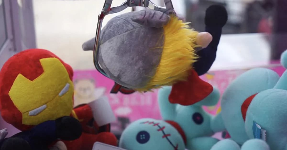 กรมการปกครอง ยืนยัน ตู้คีบตุ๊กตาผิดกฎหมายการพนัน