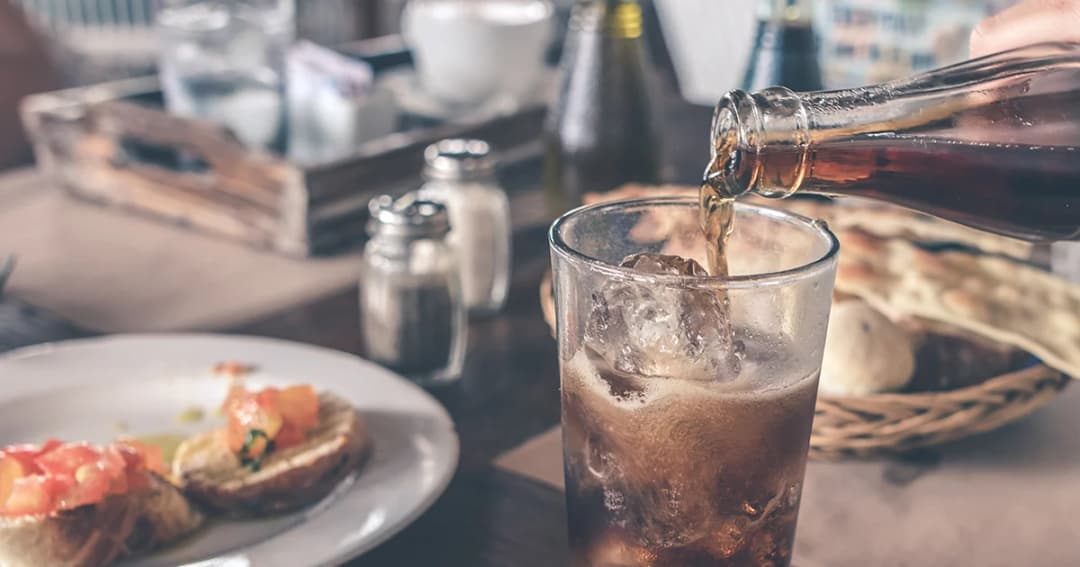 กรมอนามัยเตือน ดื่มน้ำอัดลมสูตรน้ำตาล 0% ทำร่างกายอยากน้ำตาลมากขึ้น เสี่ยงอ้วน