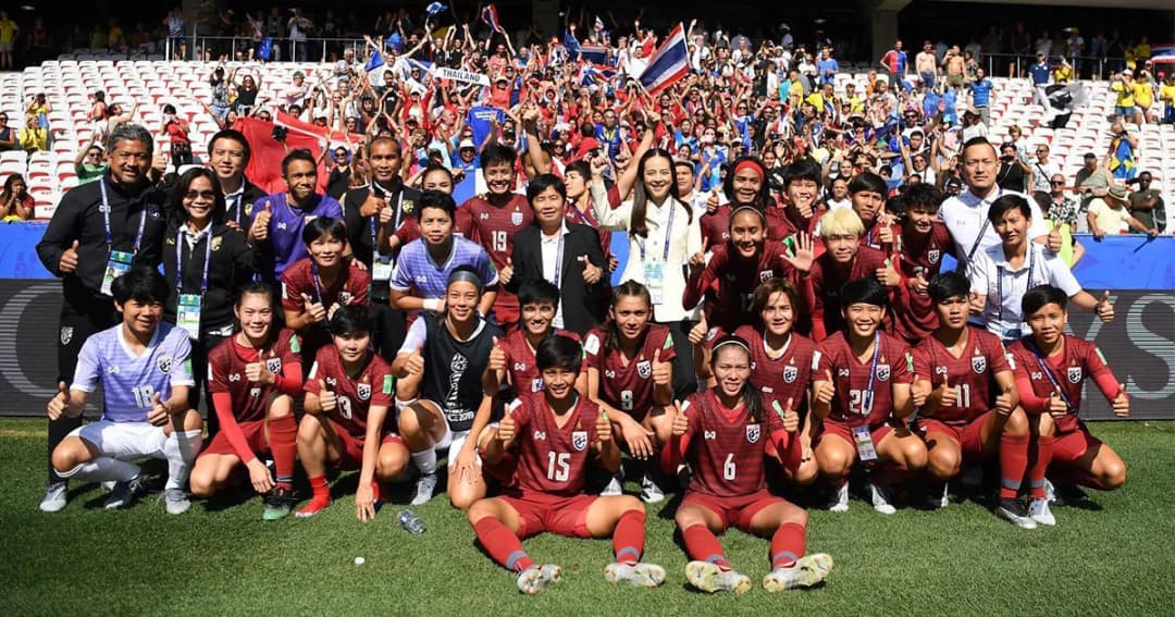 ‘มาดามแป้ง-โค้ชหนึ่ง’ ประกาศลาออก หลังชบาแก้วตกรอบฟุตบอลโลก