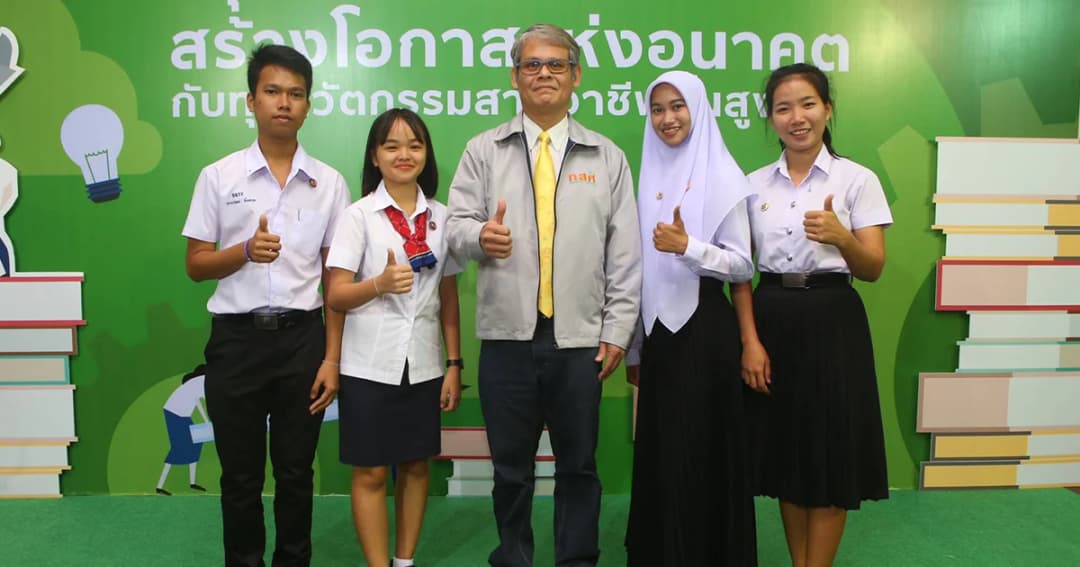 นักเรียนทุนวอนนายกฯ ไม่ทิ้งเด็กสายอาชีพ หนุนให้ทุนการศึกษาเด็กยากจนทุกปี