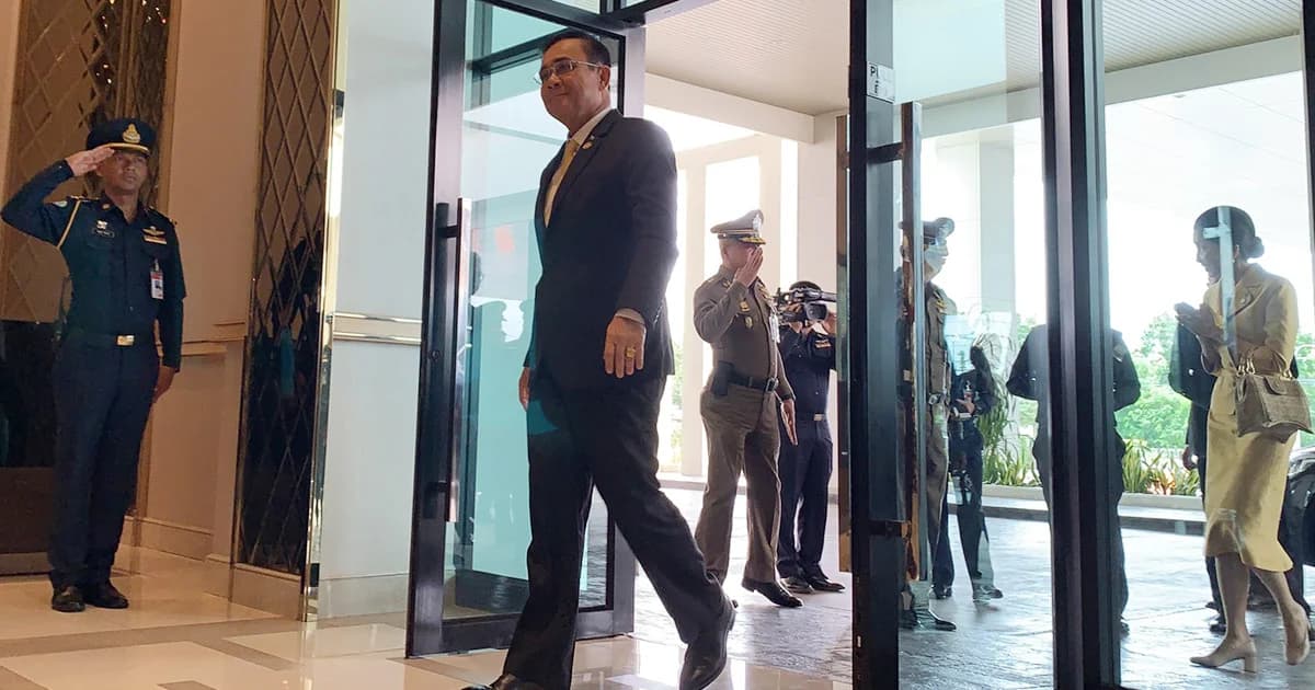 นายกฯ บินญี่ปุ่น ควงว่าที่เลขาฯคนใหม่ ร่วมซัมมิตจี 20 ปัดตอบทบทวนชื่อว่าที่ 4 รมต.