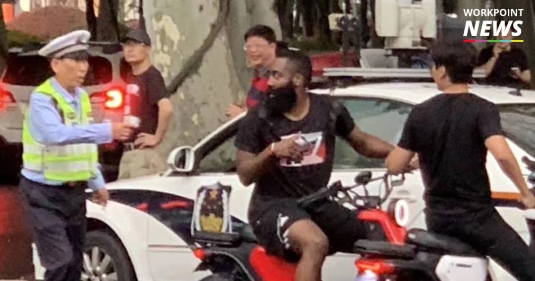 “ฮาร์เดน” ซูเปอร์สตาร์ NBA ถูกตำรวจจีนเรียก หลังขี่สกูตเตอร์แล้วไม่สวมหมวก