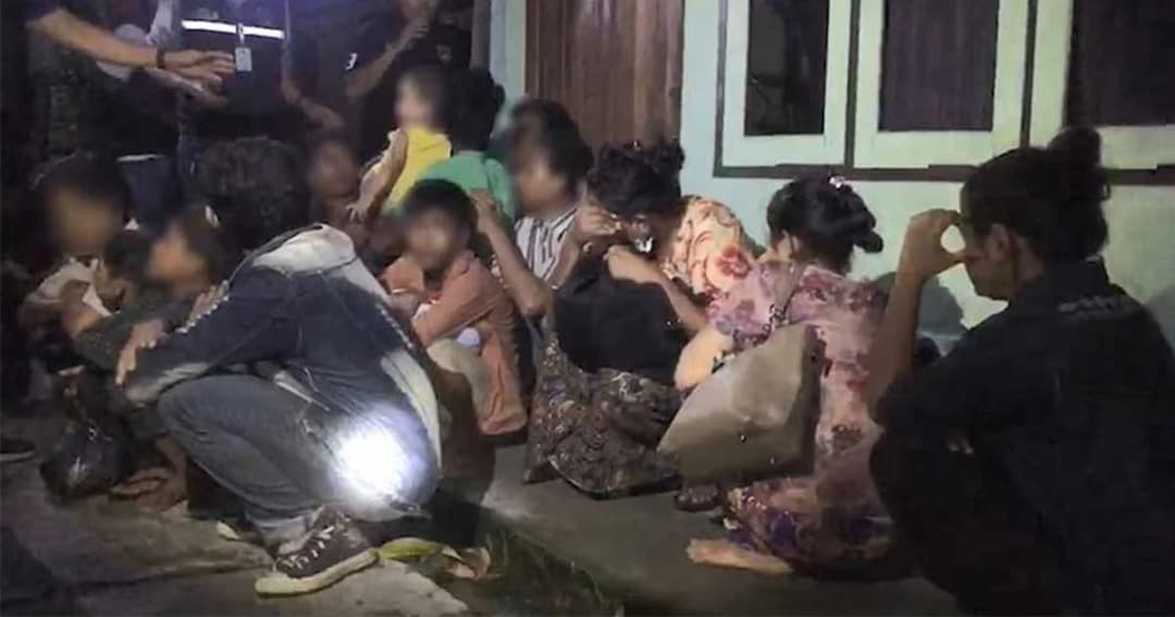 บุกช่วย 20 ต่างด้าว ถูกขังในโกดังร้าง อดข้าว 5 วัน อาศัยหยดน้ำประทังชีวิต