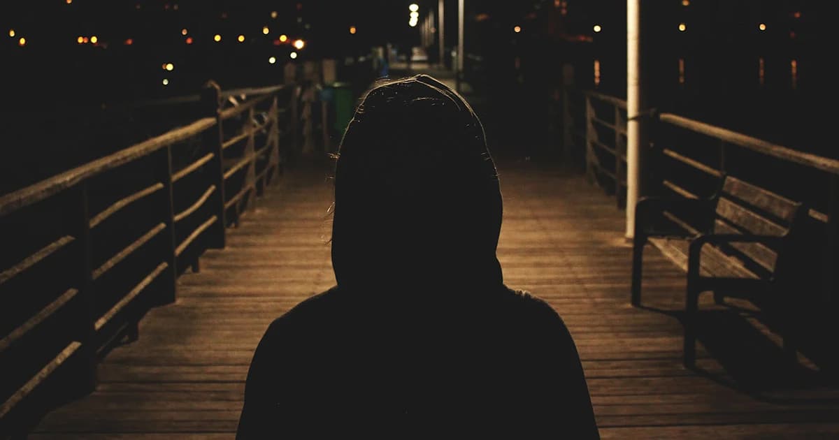 คนขับสองแถวฉวยโอกาสผู้โดยสารหลับ พาเข้าโรงแรม จ.ระยอง