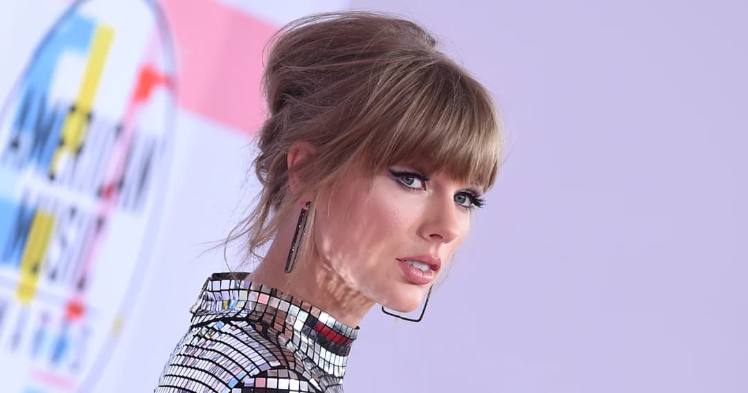 แต่งเอง ร้องเอง คนอื่นได้เงิน สรุปดราม่าเทย์เลอร์ สวิฟต์