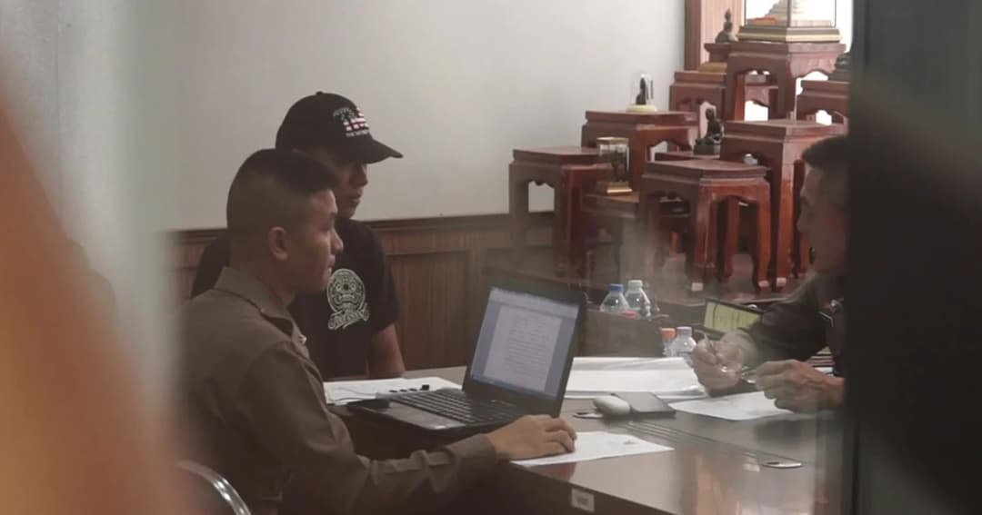 จับแล้วสิบตรีถีบจยย.สาว บังคับอมนกเขาอ้างเมา